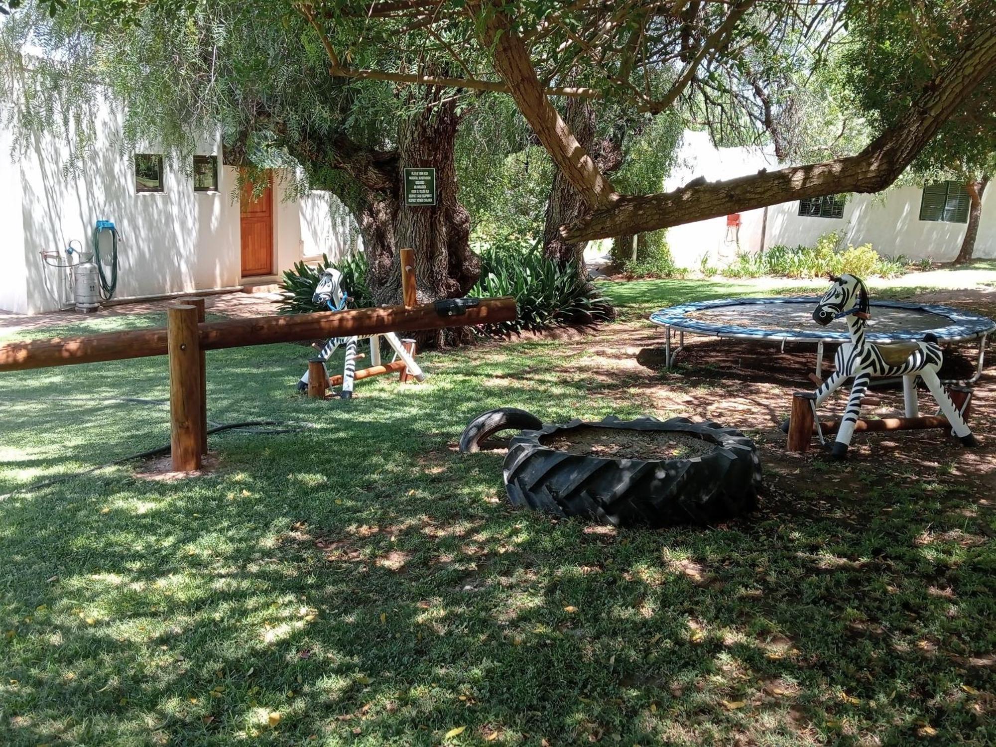 Kranskloof Country Lodge Oudtshoorn Extérieur photo