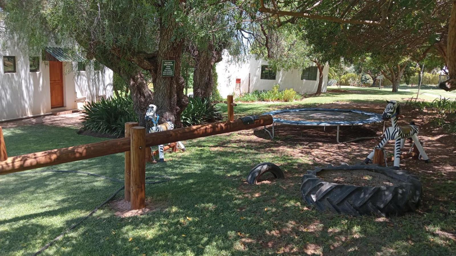 Kranskloof Country Lodge Oudtshoorn Extérieur photo